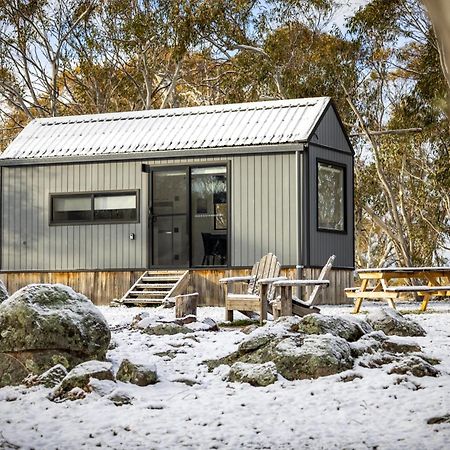 Big Yard Escapes - Two Off-Grid Tiny Houses On The Mowamba River Jindabyne Exteriér fotografie
