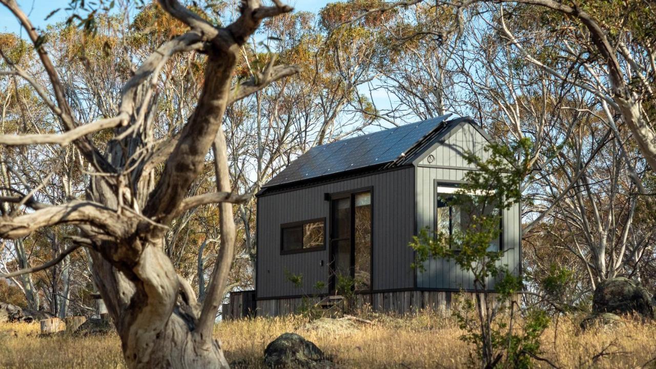 Big Yard Escapes - Two Off-Grid Tiny Houses On The Mowamba River Jindabyne Exteriér fotografie