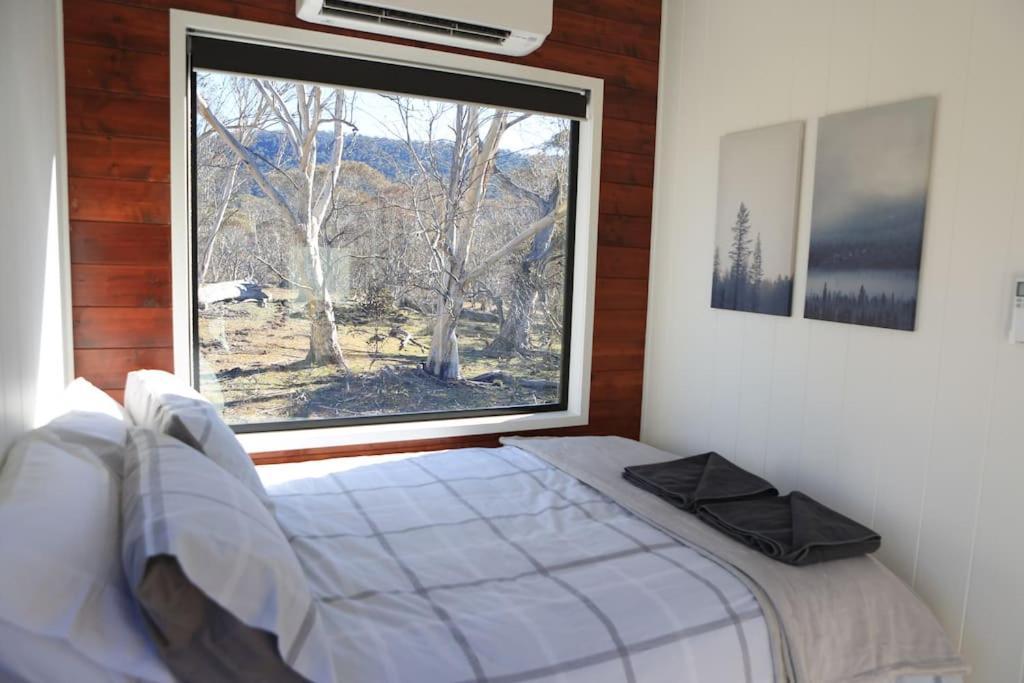 Big Yard Escapes - Two Off-Grid Tiny Houses On The Mowamba River Jindabyne Exteriér fotografie