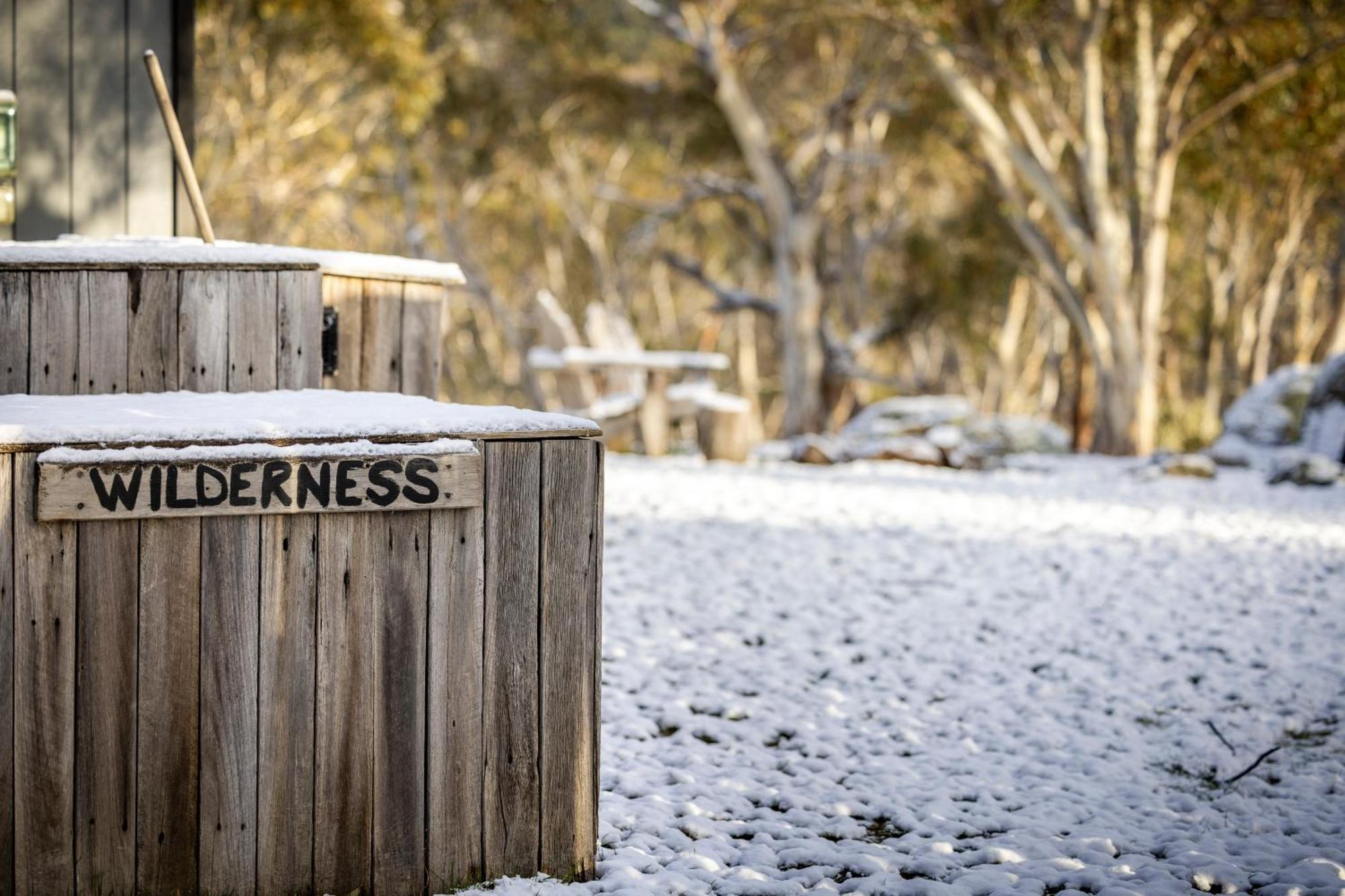 Big Yard Escapes - Two Off-Grid Tiny Houses On The Mowamba River Jindabyne Exteriér fotografie